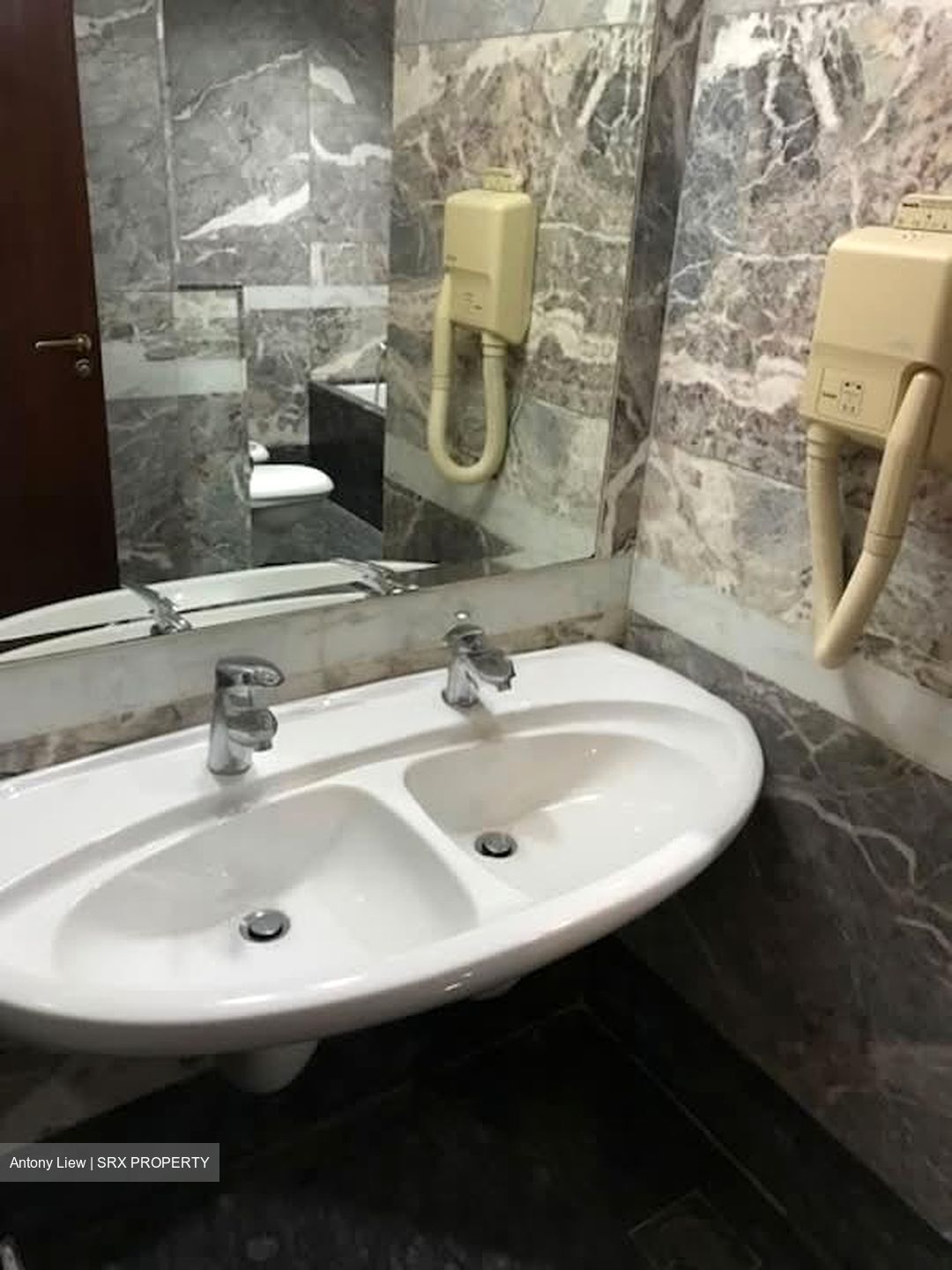 Riverside 48 (D9), Apartment #560086171